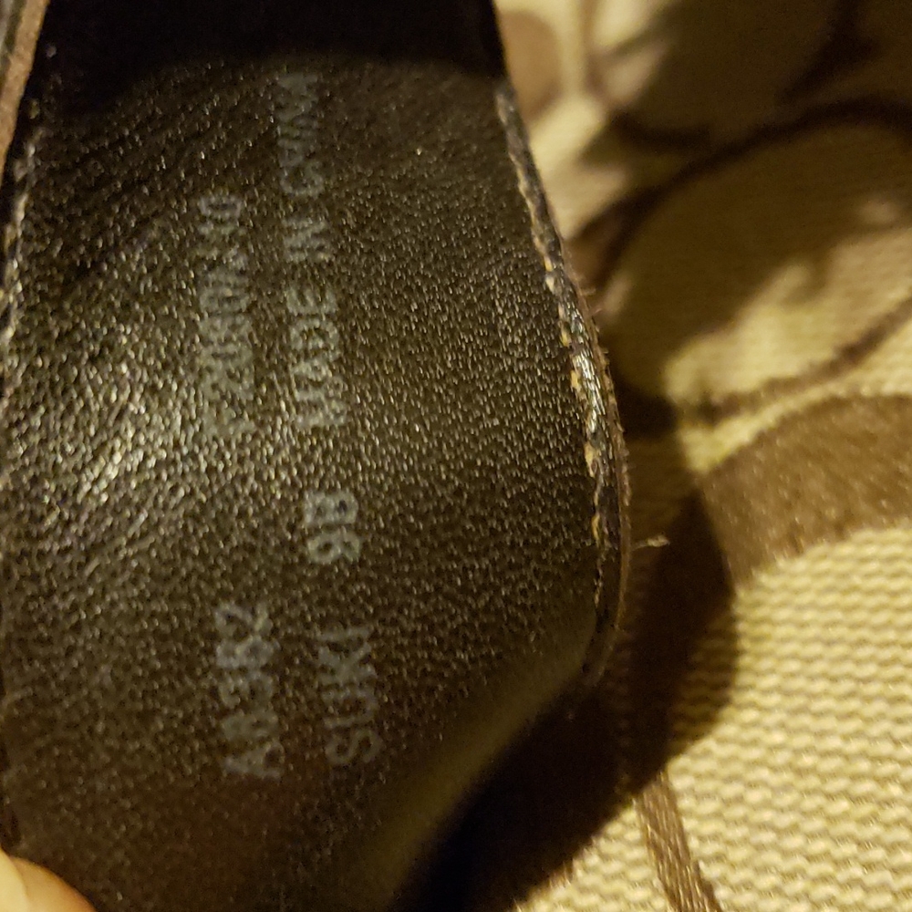 Coach Suki Sandals - Picture 6 of 7
